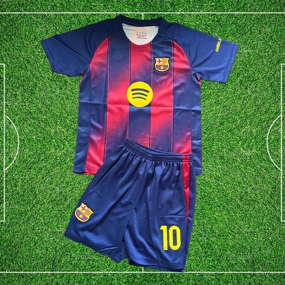 Lamine Yamal Barcelona #19 Home Jersey β Youth Fan Set (Jersey + Shorts) - Picture 2 of 3
